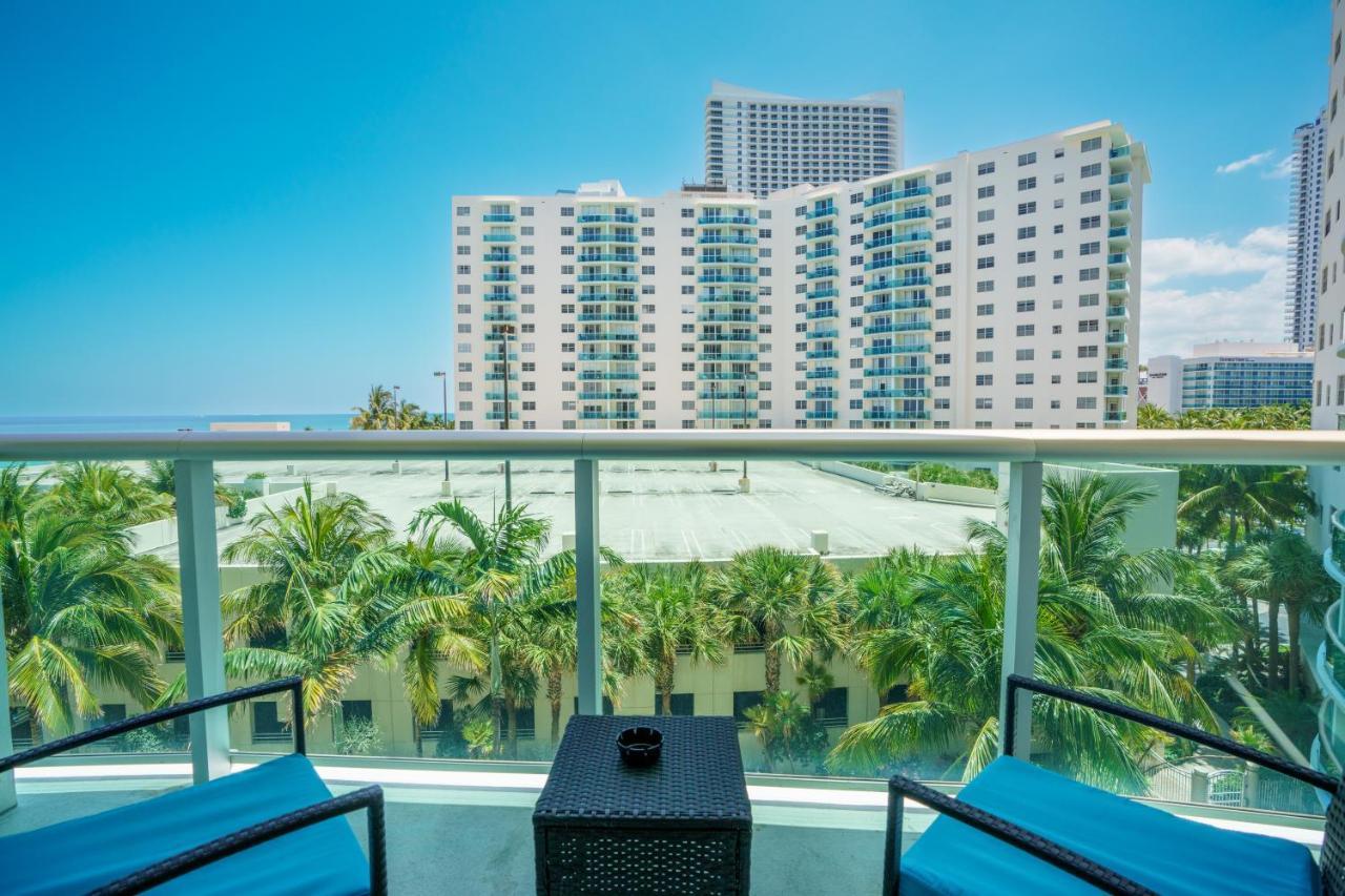 Modern 1 Bdr Oceanview With Direct Beach Access! Hollywood Eksteriør billede