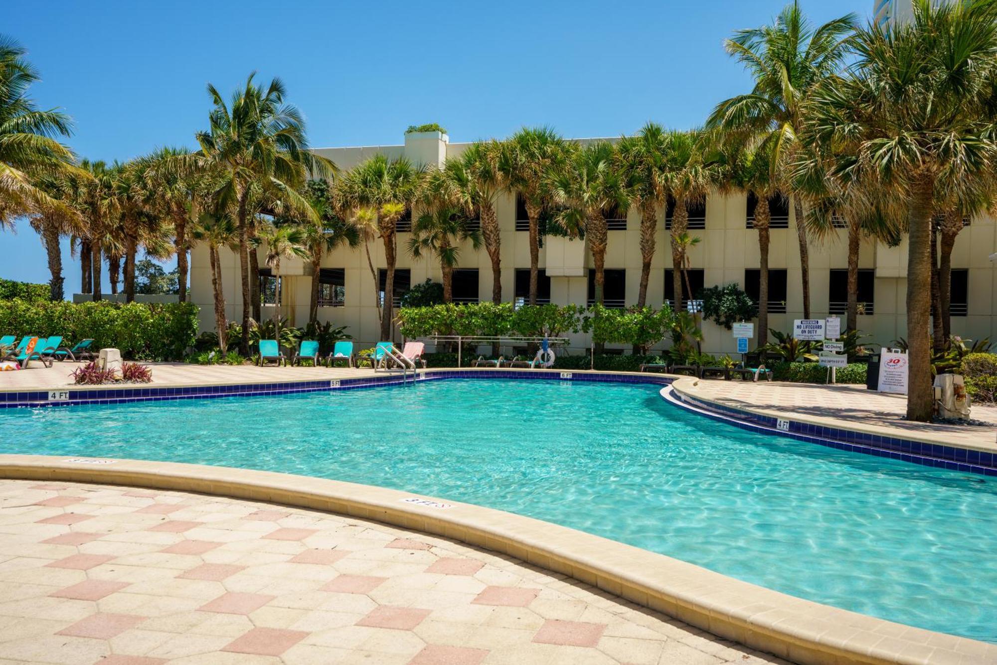 Modern 1 Bdr Oceanview With Direct Beach Access! Hollywood Eksteriør billede