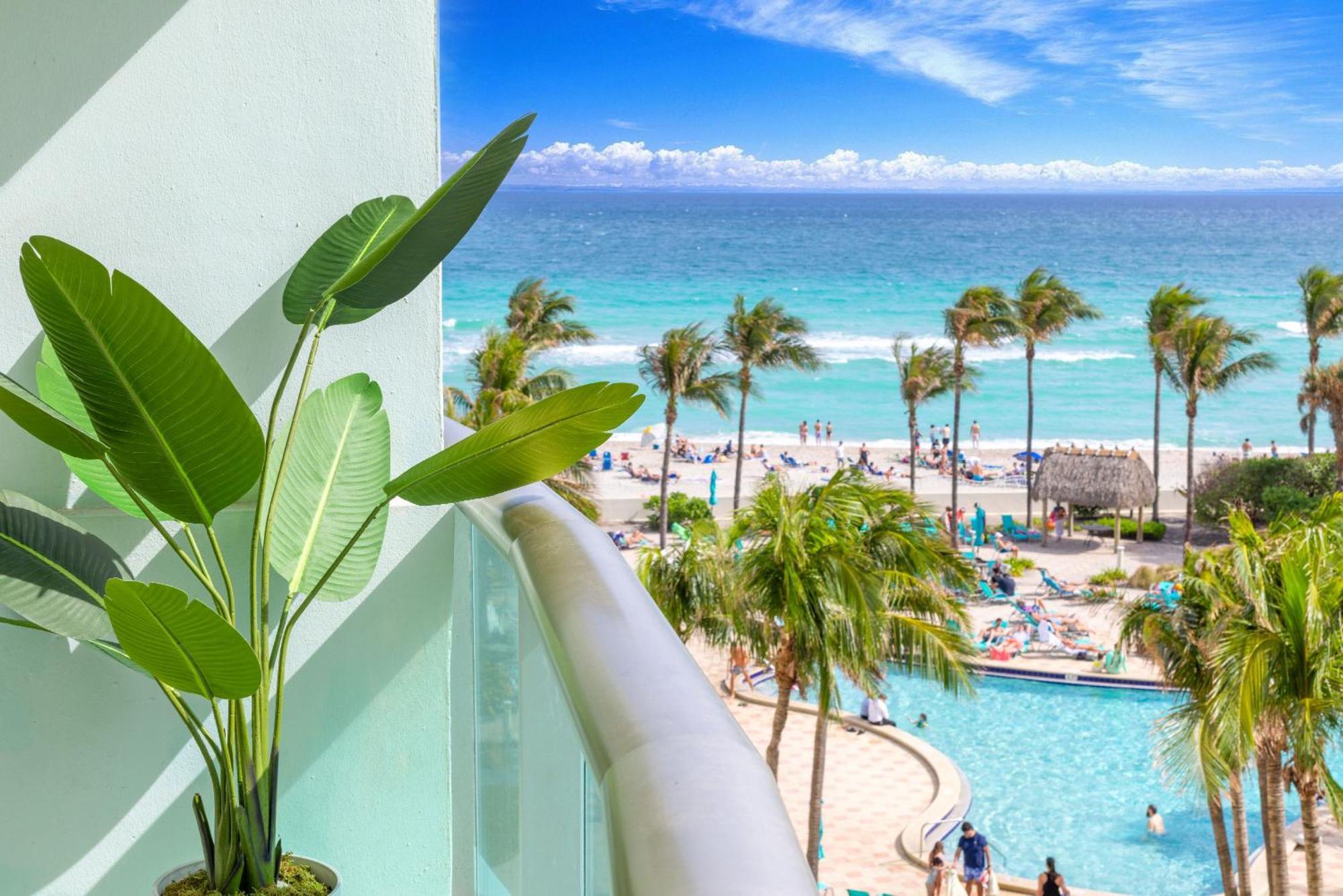 Modern 1 Bdr Oceanview With Direct Beach Access! Hollywood Eksteriør billede